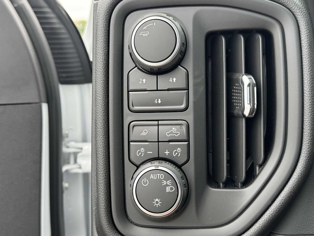 New 2025 Chevrolet Silverado 3500 W/T w/ WT Convenience Package AWD/4WD image 9