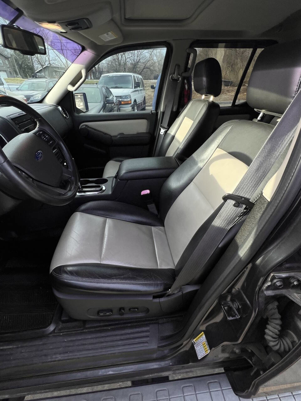 Used 2007 Ford Explorer Sport Trac Limited image 12