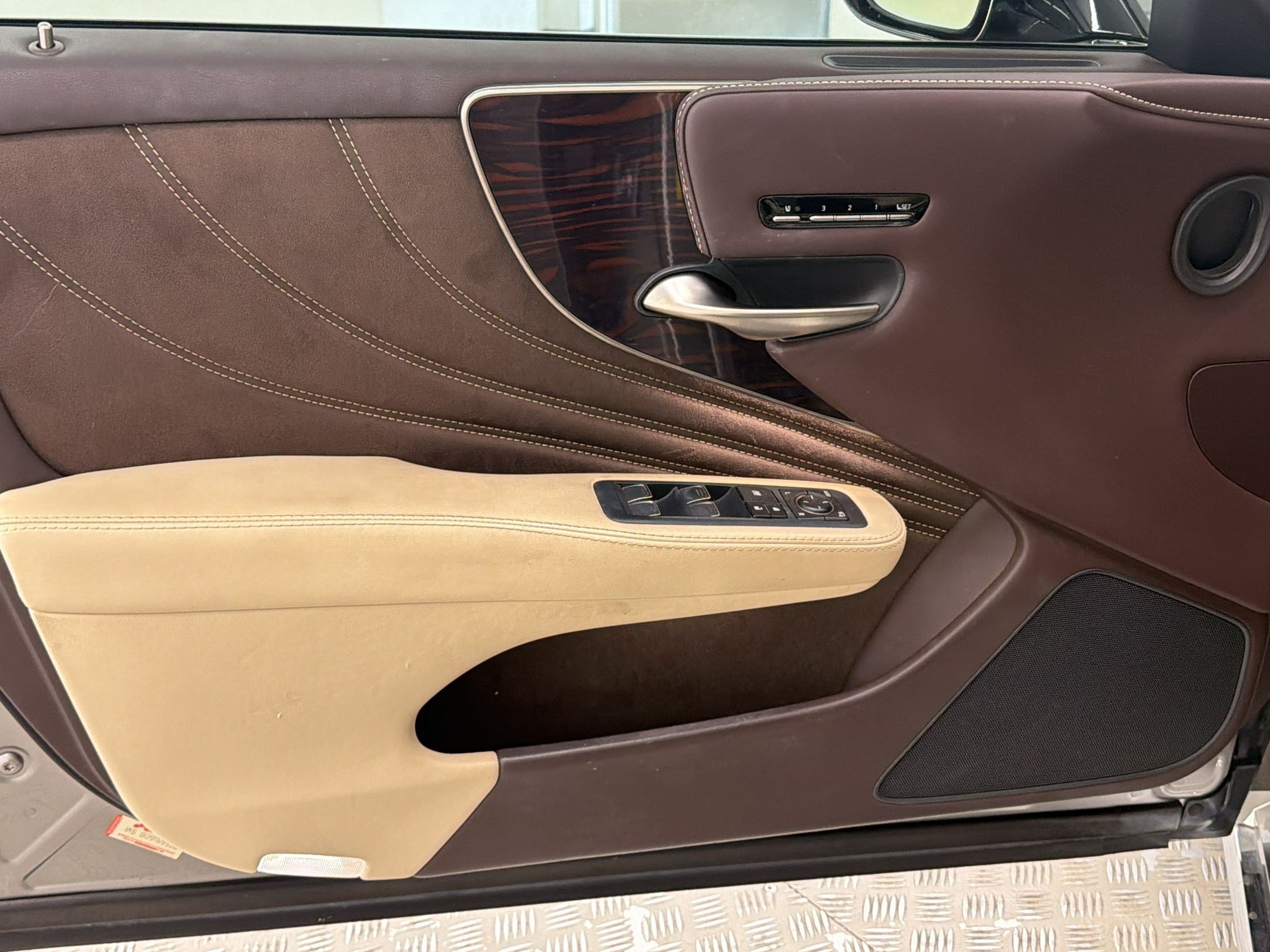 Used 2019 Lexus LS 500 w/ Interior Upgrade Package RWD image 11