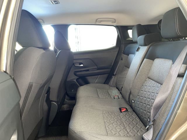 New 2026 Nissan Kicks SV w/ Cold Weather Package image 17