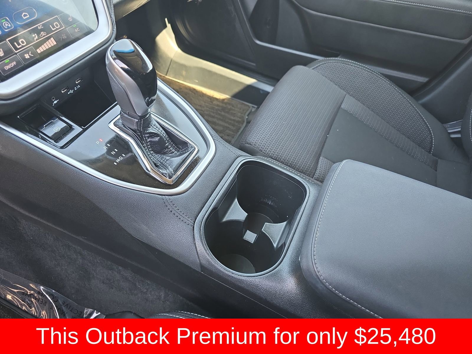 Used 2022 Subaru Outback Premium image 31