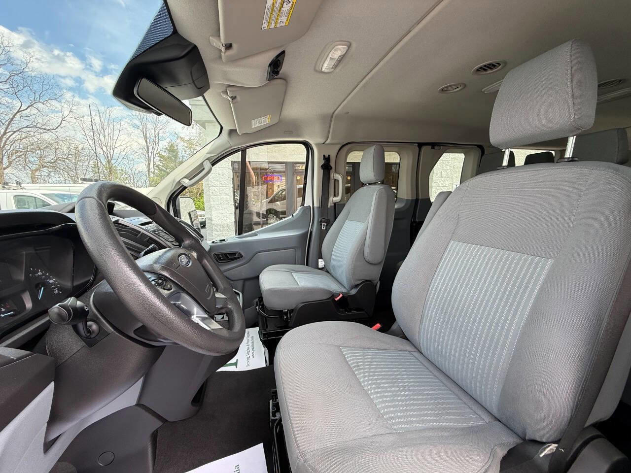 Used 2019 Ford Transit 350 XLT RWD image 14