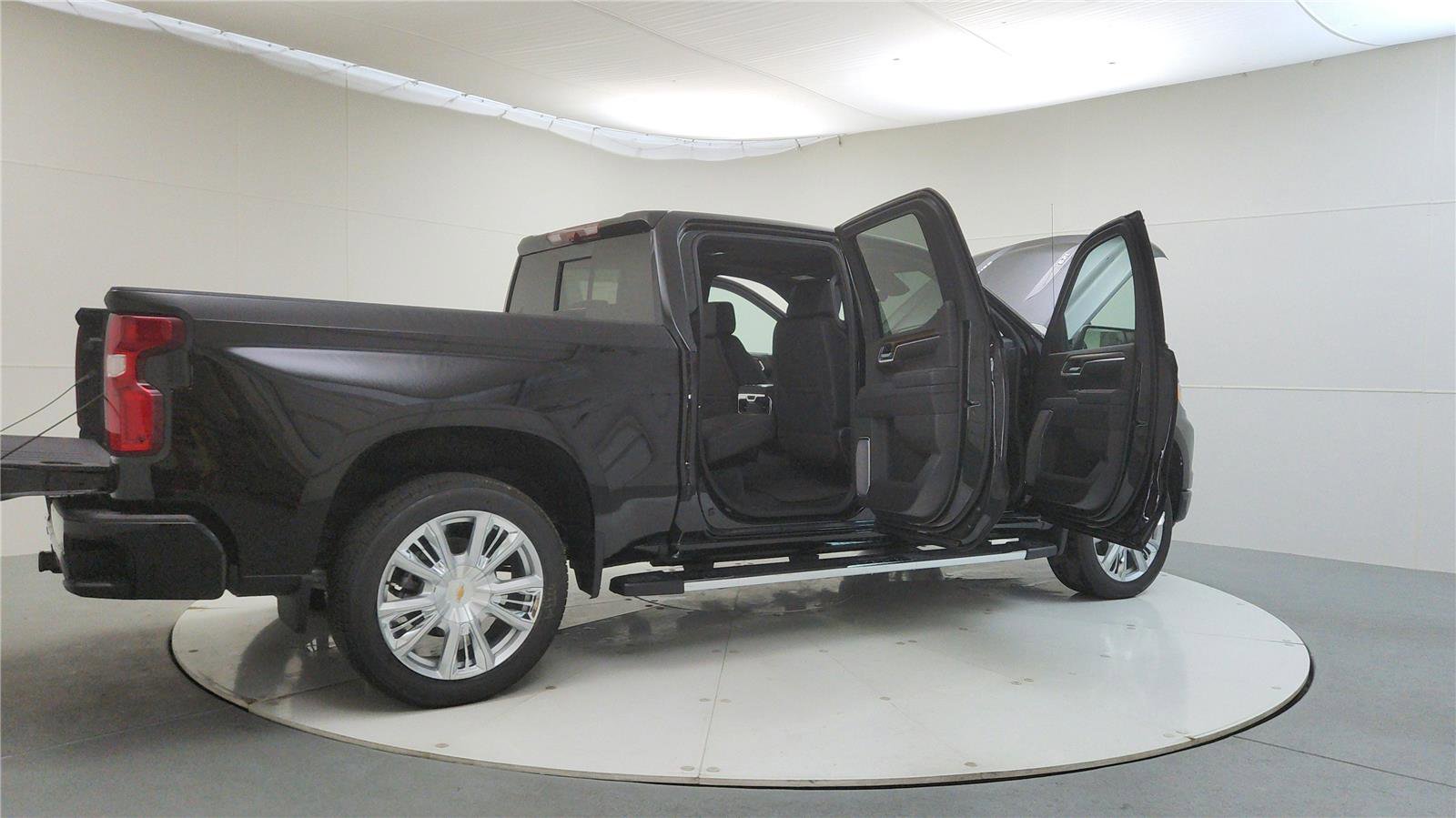 New 2026 Chevrolet Silverado 1500 High Country w/ Technology Package image 12