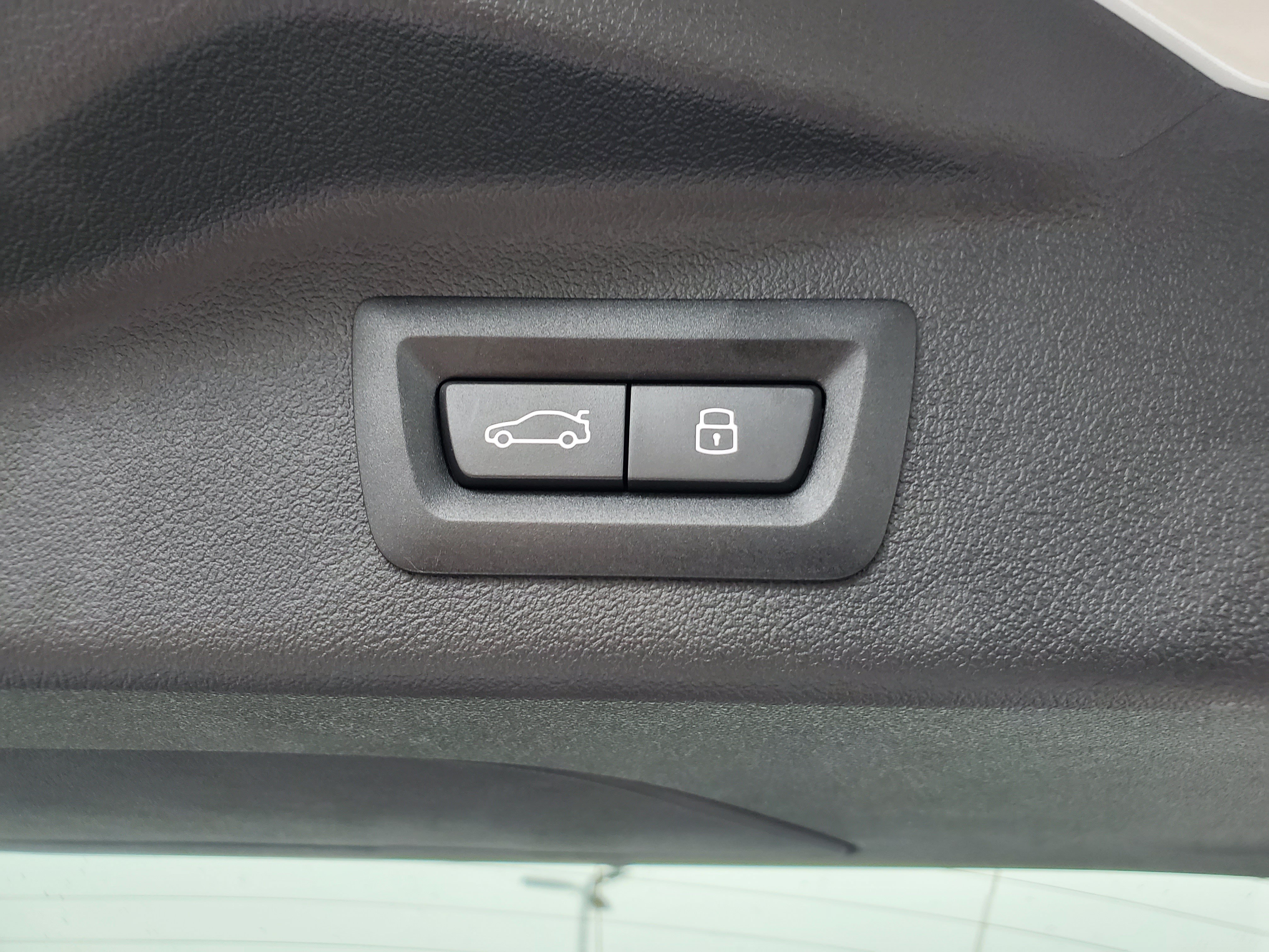 New 2027 BMW X7 M60i AWD/4WD image 37