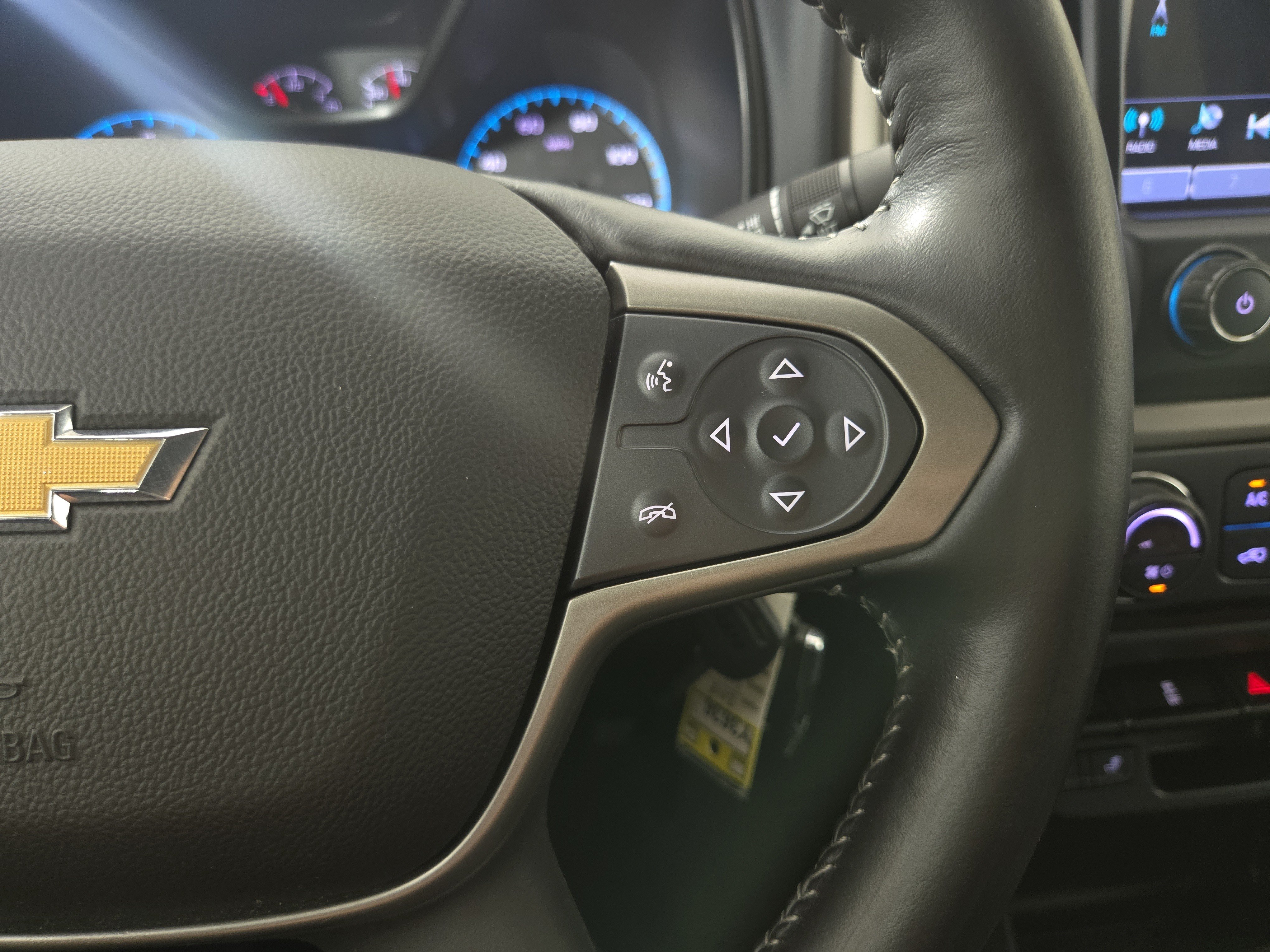 Used 2018 Chevrolet Colorado Z71 AWD/4WD image 15