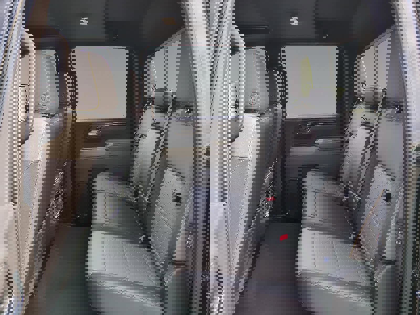 Used 2024 Chevrolet Silverado 2500 ZR2 image 13