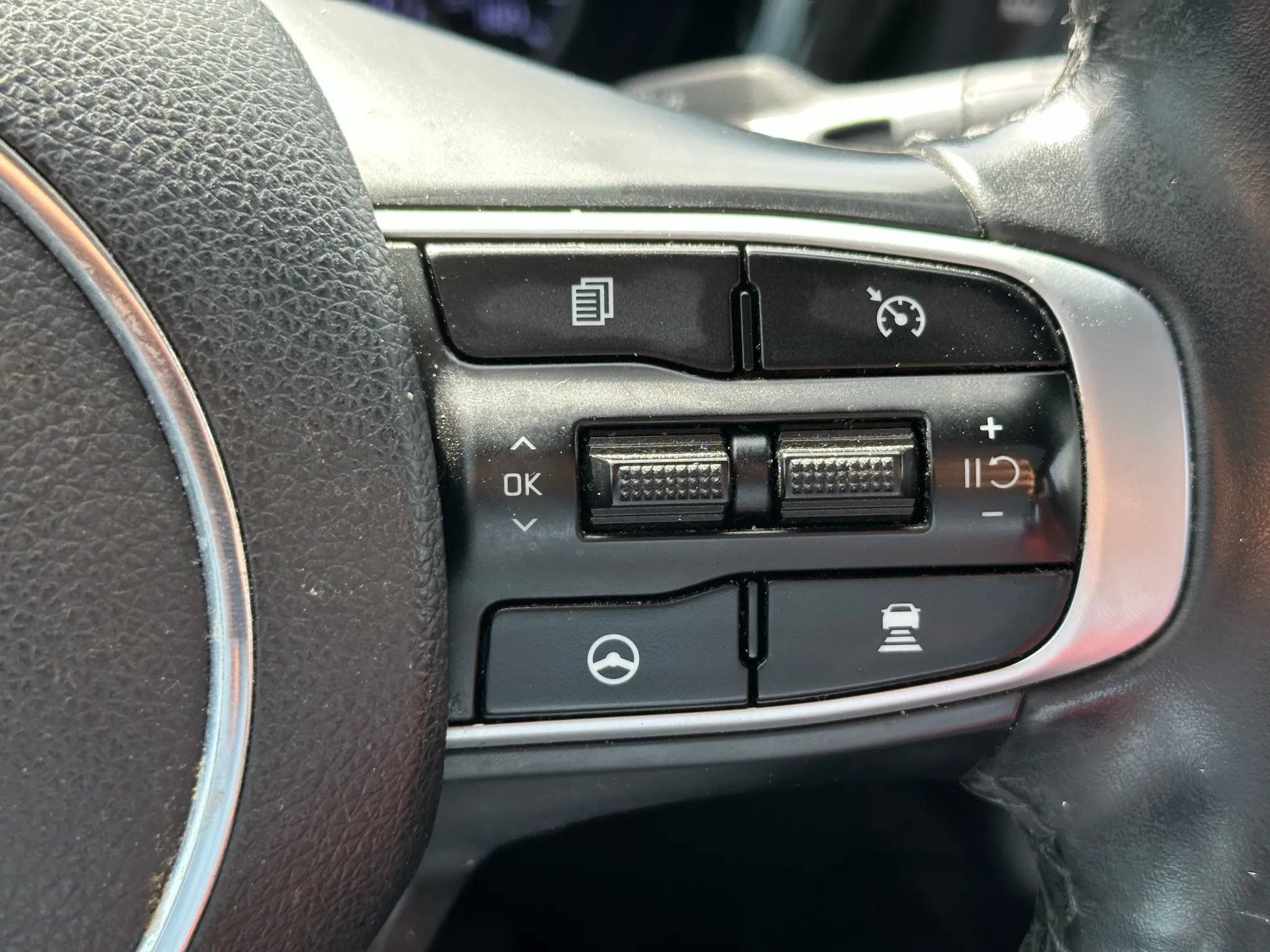 Used 2023 Kia K5 GT-Line image 38