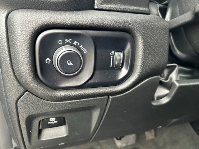 Used 2024 RAM 1500 Laramie AWD/4WD image 29