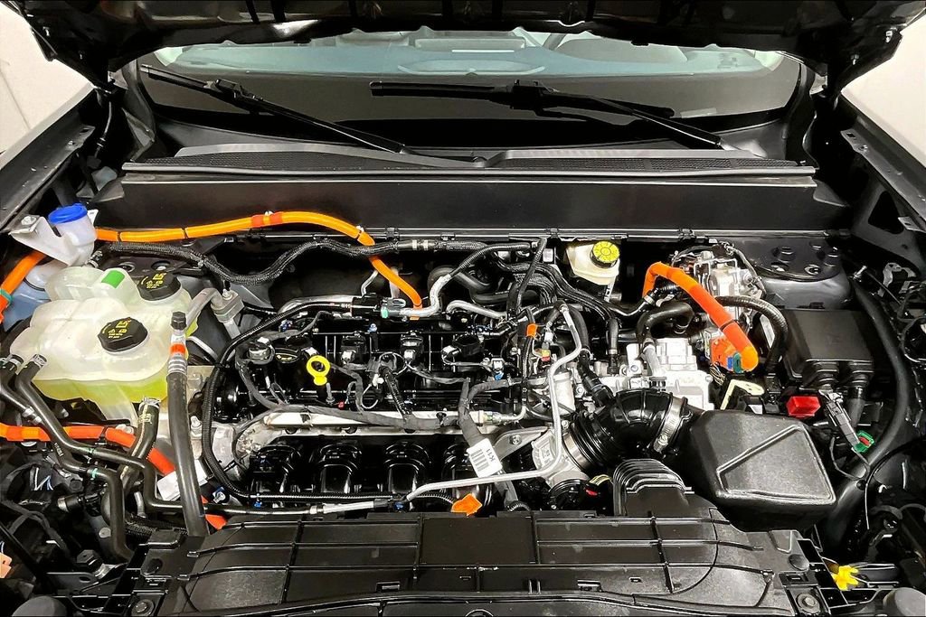 Used 2024 Ford Maverick Lariat w/ Black Appearance Package image 9