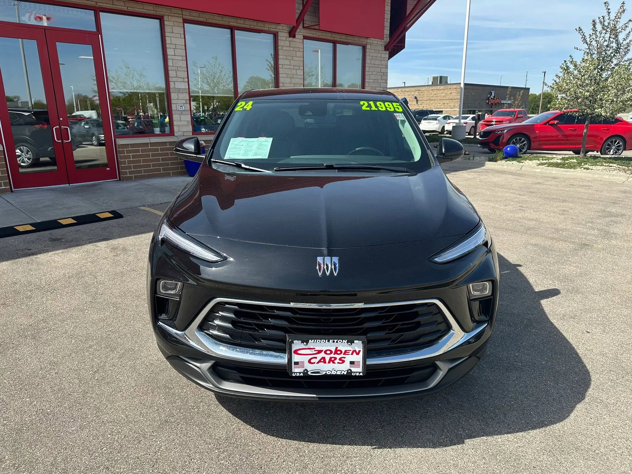 Used 2024 Buick Encore GX Preferred FWD image 2
