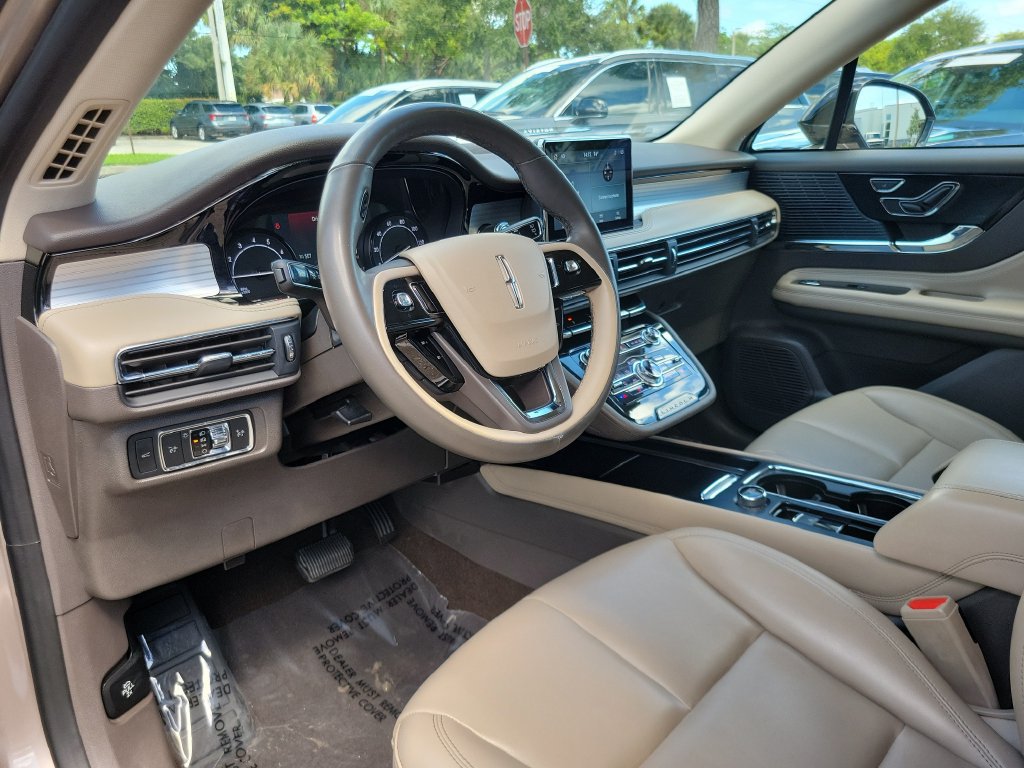 Certified 2021 Lincoln Corsair FWD image 17