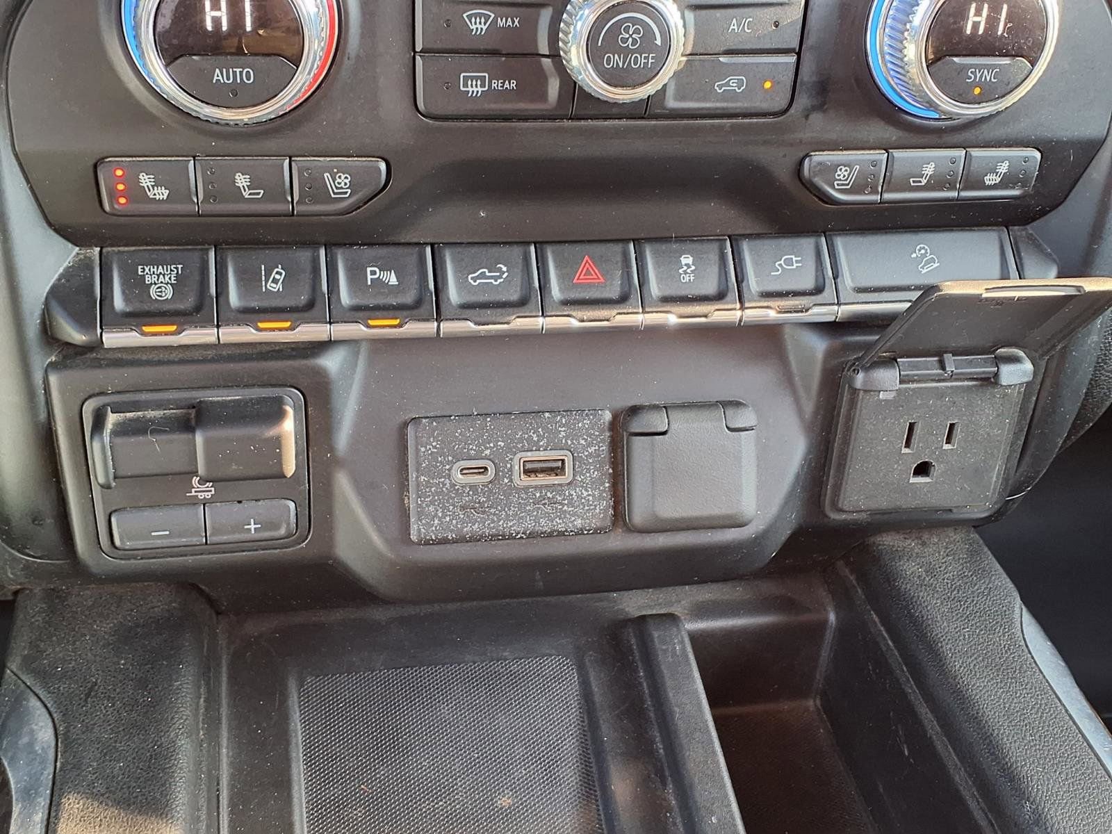 Used 2020 GMC Sierra 2500 Denali w/ Technology Package image 25