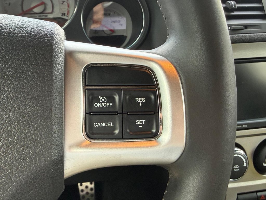 Used 2011 Dodge Challenger SRT8 RWD image 17