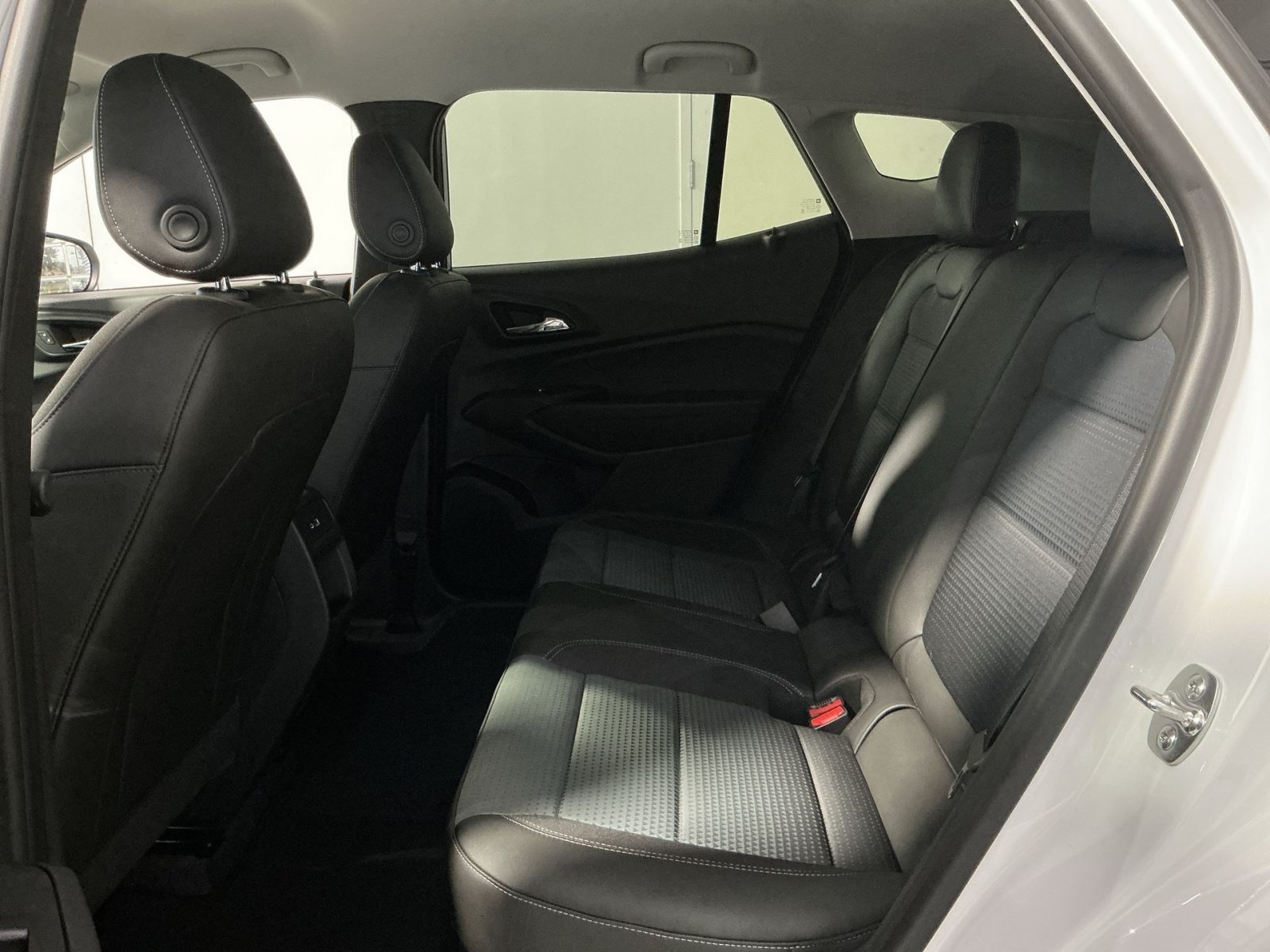 New 2026 Chevrolet Trax LT w/ Driver Confidence Package FWD image 23