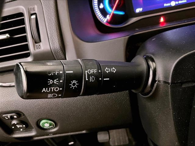 Used 2020 Honda Pilot Touring image 32