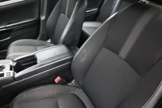 Used 2019 Honda Civic Sport image 18