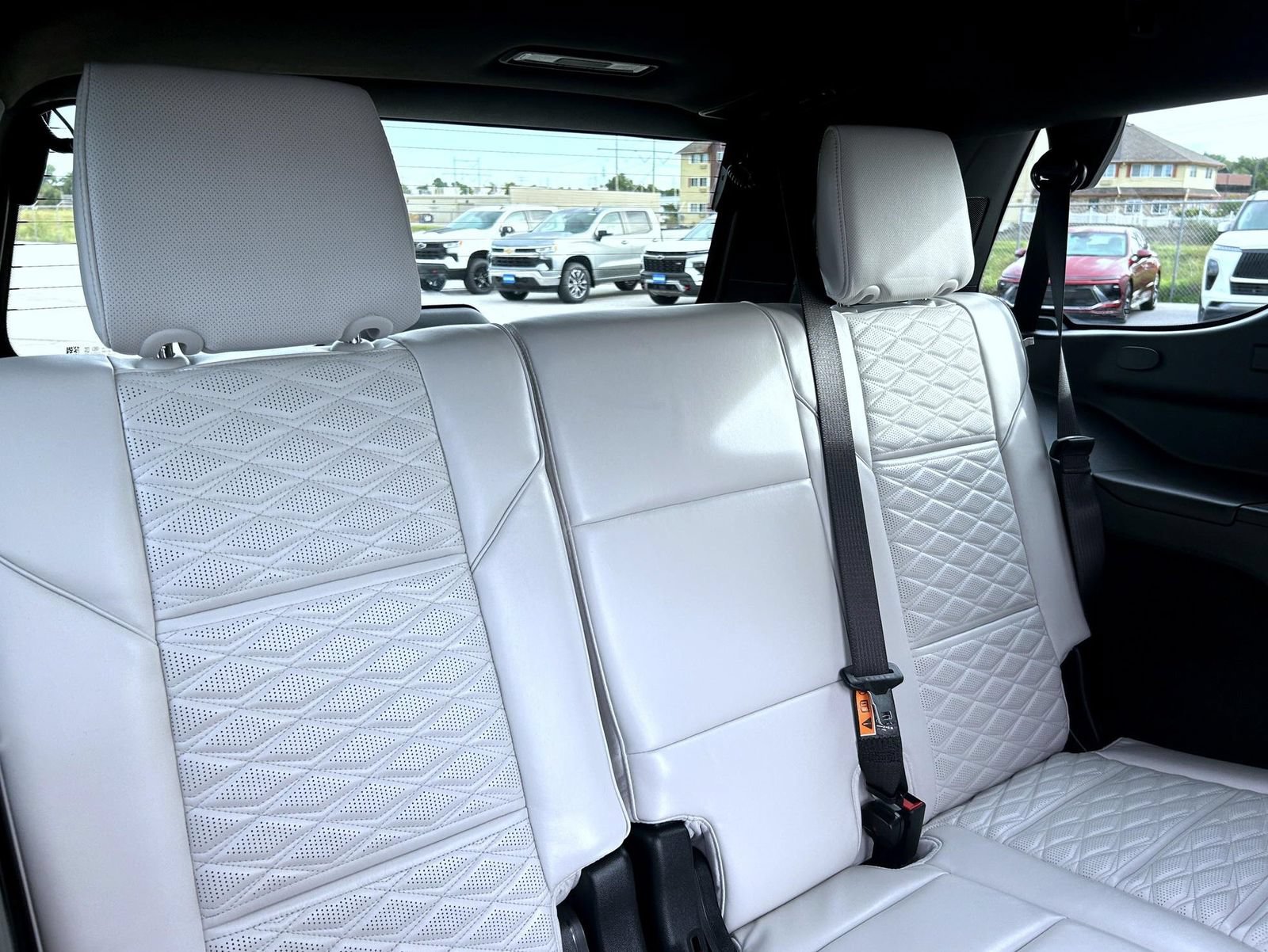 Certified 2026 Cadillac Escalade Platinum Sport w/ LPO, ONYX Package AWD/4WD image 21
