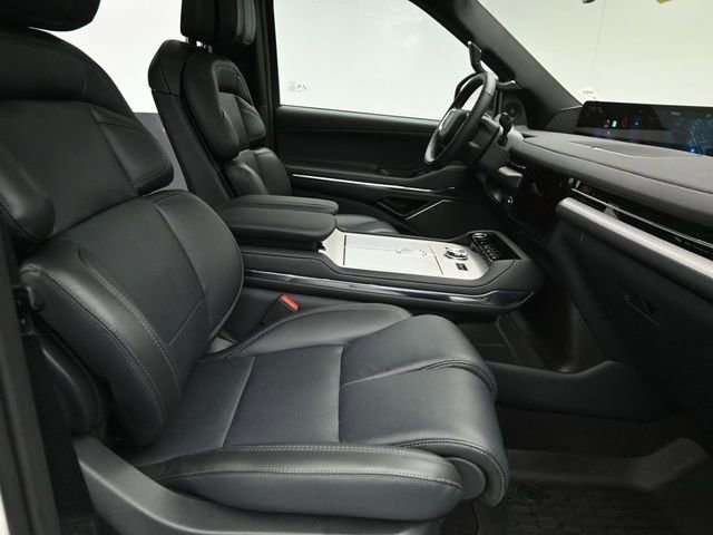 Used 2025 Lincoln Navigator L Reserve w/ Jet Appearance Package image 26