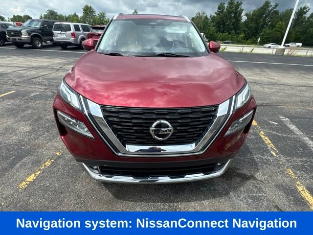 Used 2021 Nissan Rogue Platinum FWD image 2