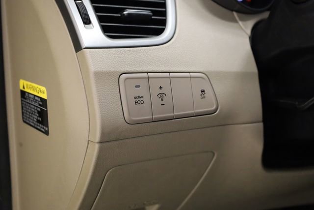 Used 2016 Hyundai Elantra SE FWD image 13