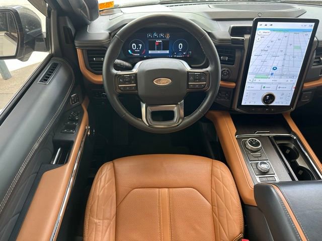 Used 2023 Ford Expedition Platinum AWD/4WD image 12