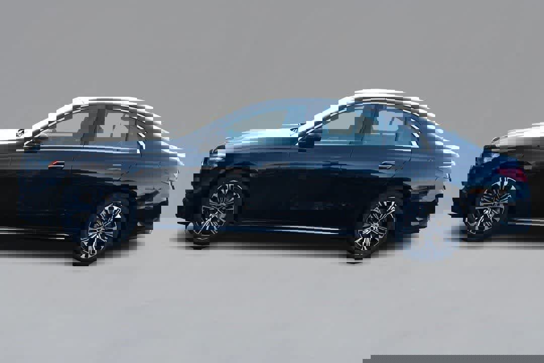 Used 2026 Mercedes-Benz E 350 4MATIC Sedan image 8