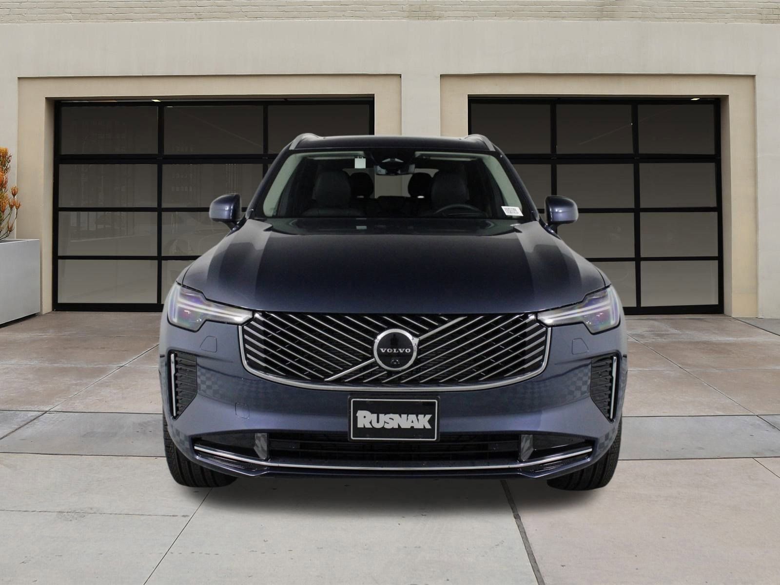 New 2025 Volvo XC90 B6 Ultra image 2