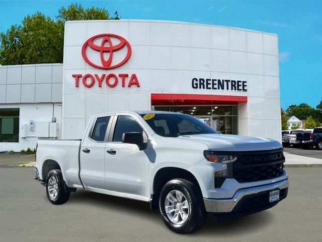 Used 2025 Chevrolet Silverado 1500 W/T image 1