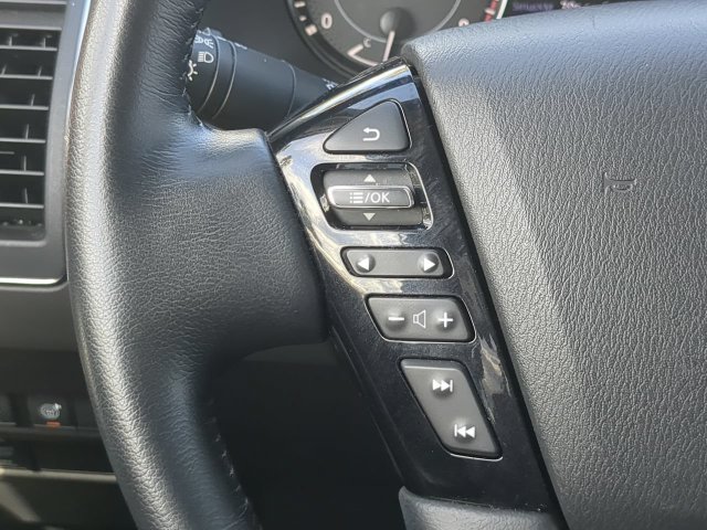 Used 2024 Nissan Armada SL w/ Captain's Chairs Package RWD image 31