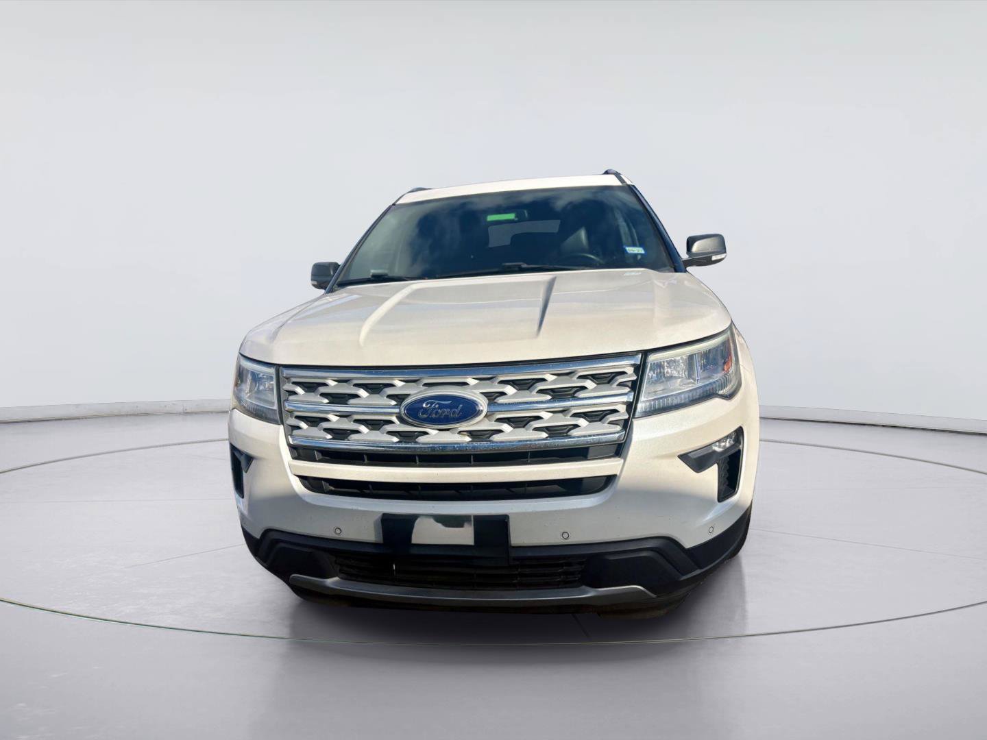 Used 2019 Ford Explorer XLT w/ Equipment Group 202A FWD image 10