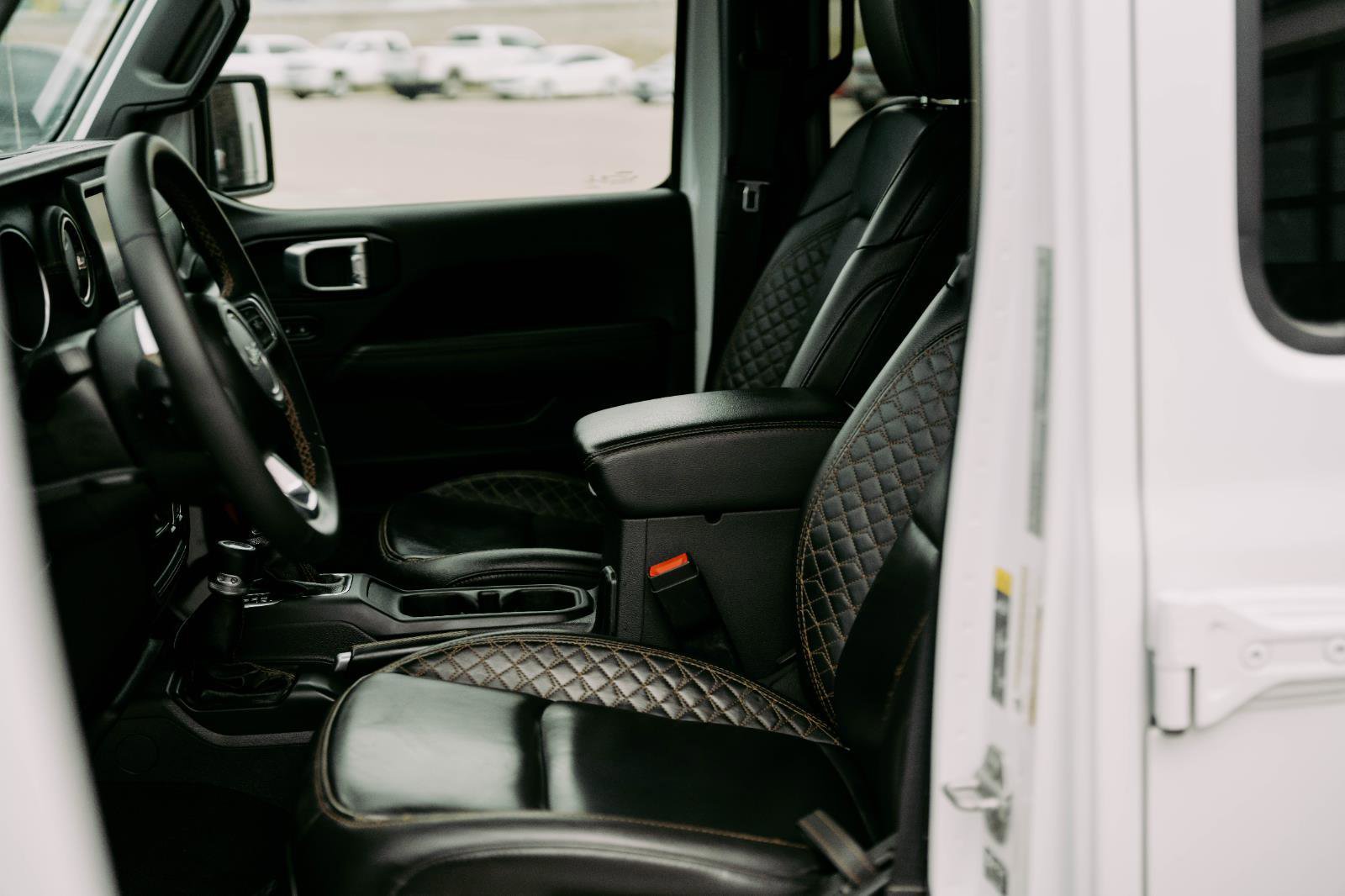 Used 2021 Jeep Gladiator Overland image 18