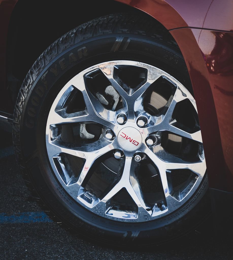 Used 2016 GMC Yukon Denali w/ Open Road Package image 2