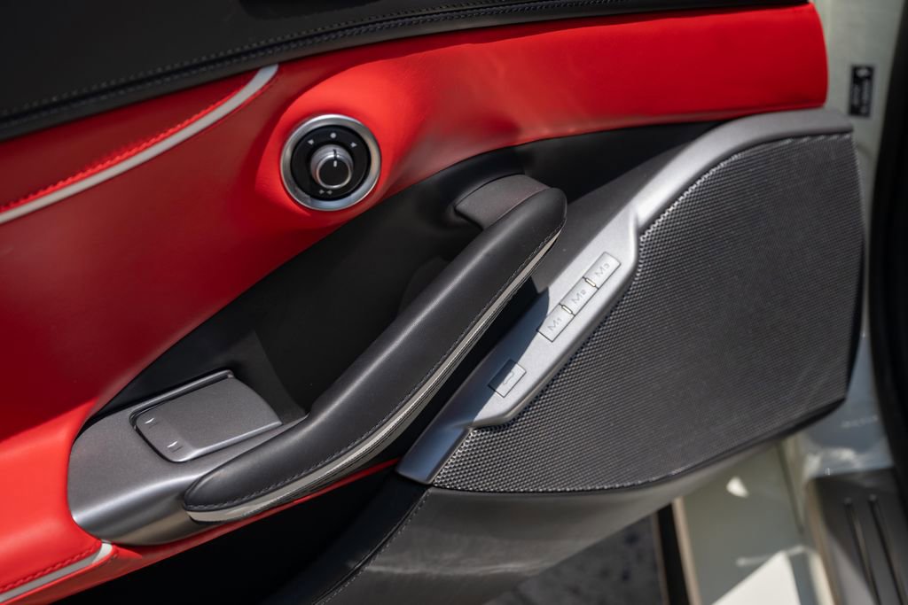 Used 2023 Ferrari Portofino M RWD image 29