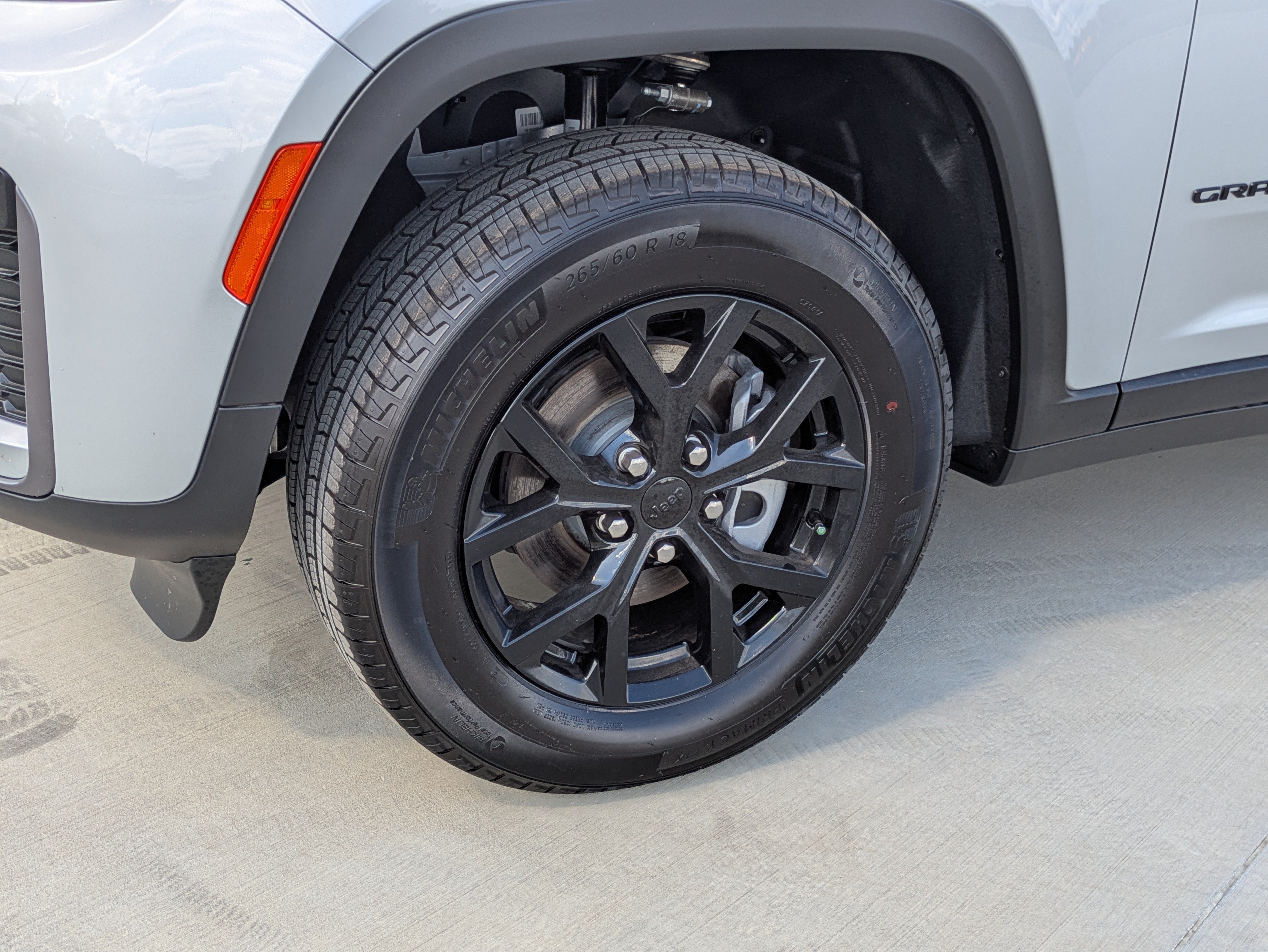 New 2026 Jeep Grand Cherokee Altitude RWD image 9