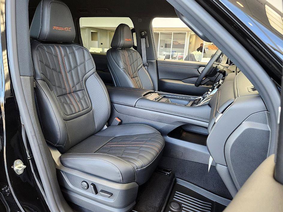 New 2025 Nissan Armada PRO-4X image 17