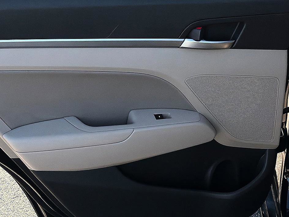 Used 2019 Hyundai Elantra SEL FWD image 10