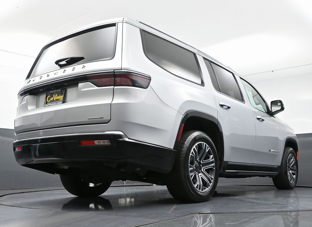 Used 2024 Jeep Wagoneer Series II w/ Flexible Seating Group image 60