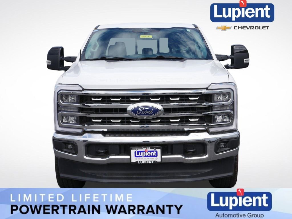 Used 2024 Ford F350 Lariat image 11