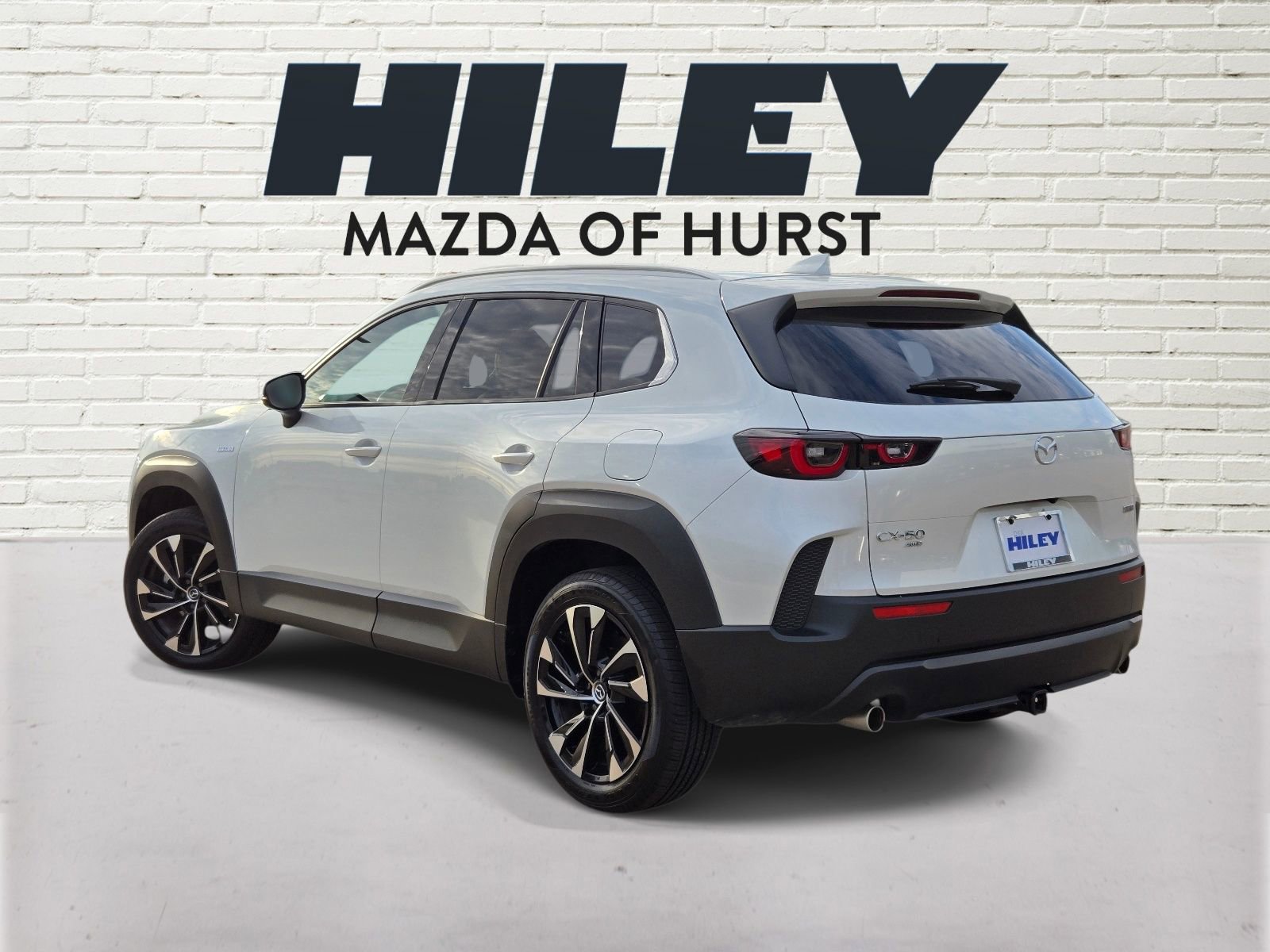 Certified 2025 MAZDA CX-50 2.5 Hybrid w/ Premium Plus Pkg image 4