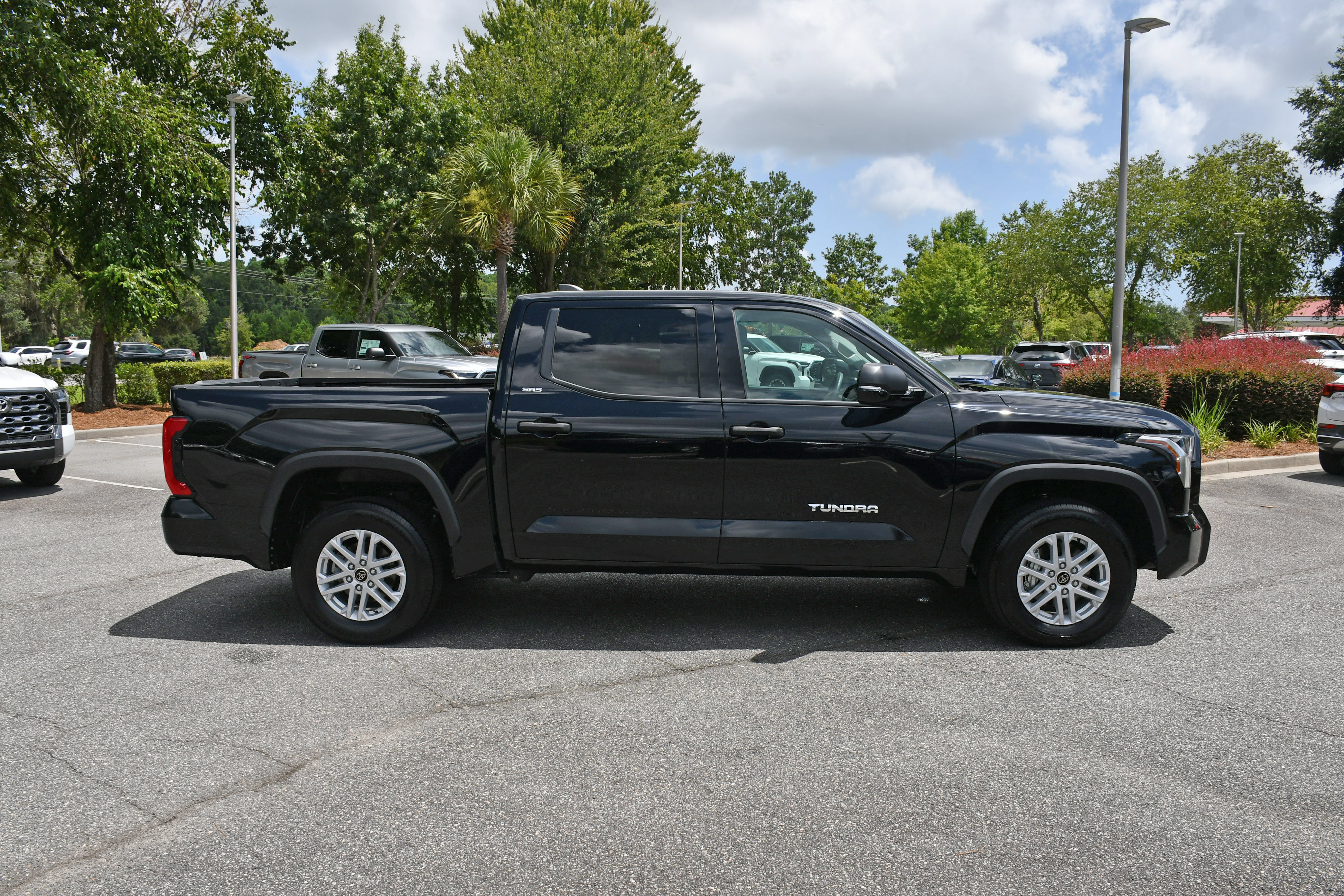 Used 2024 Toyota Tundra SR5 w/ SR5 Convenience Package RWD image 5