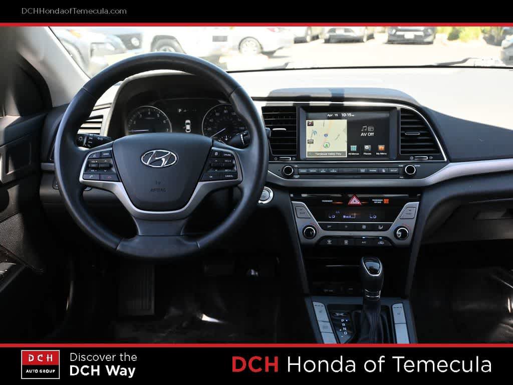 Used 2017 Hyundai Elantra Limited w/ Limited Tech Package 04 FWD image 8