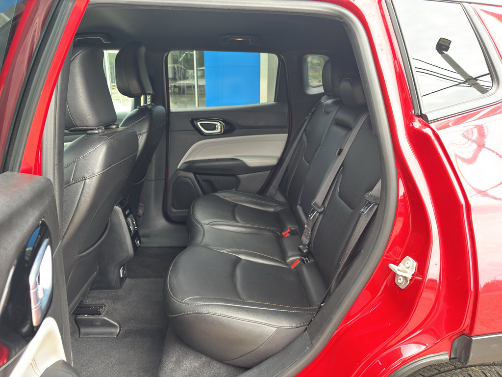 Used 2024 Jeep Compass Limited AWD/4WD image 25