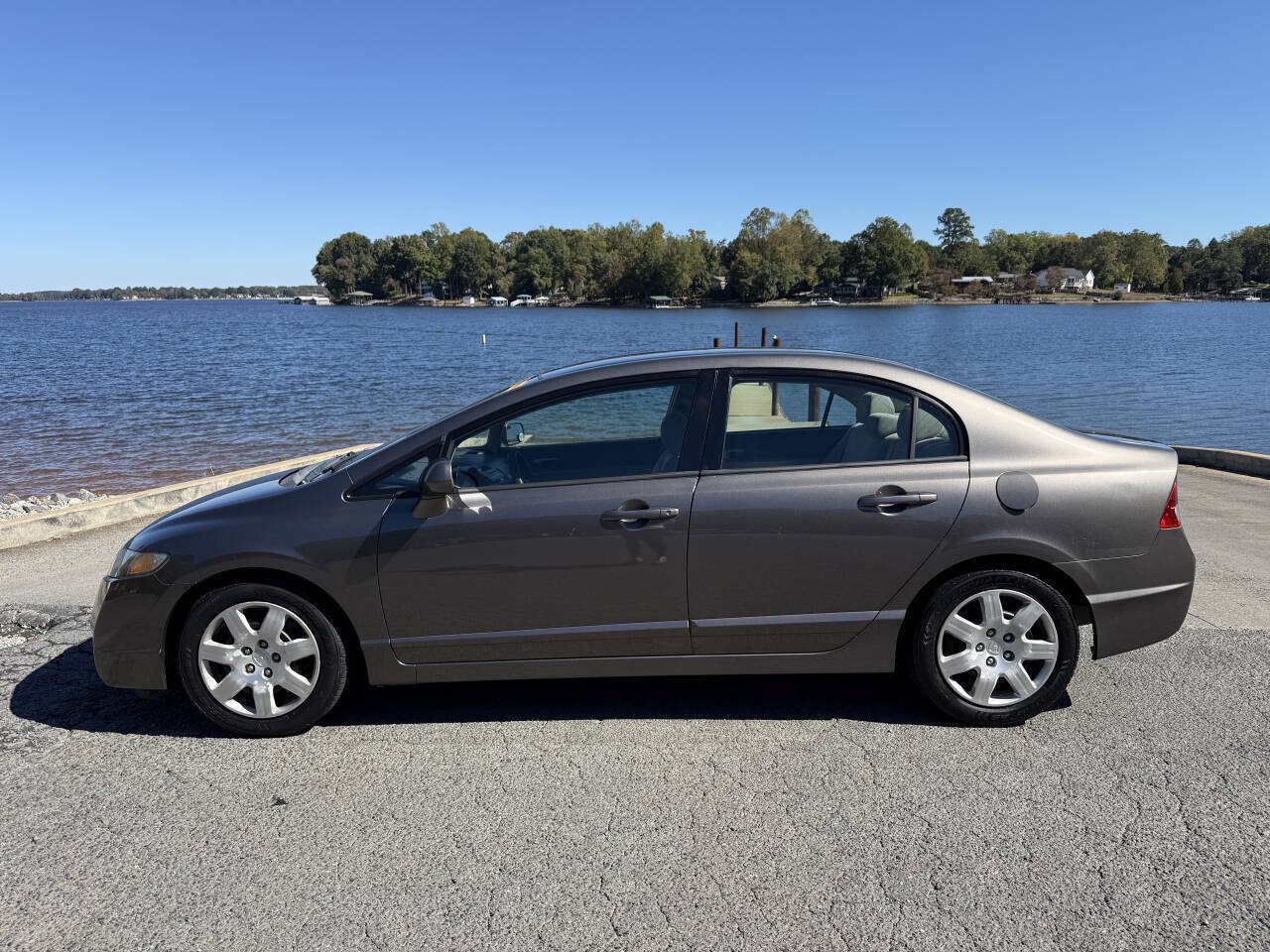 Used 2011 Honda Civic LX image 3