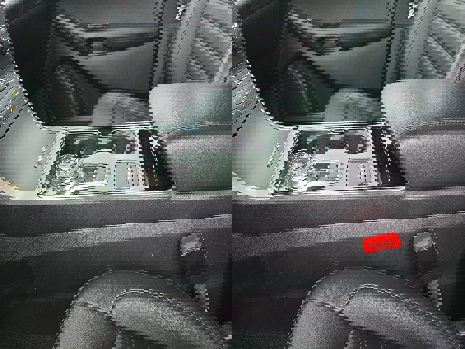 Certified 2020 Ford Edge SEL w/ Convenience Package image 21