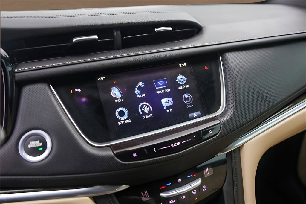 Used 2017 Cadillac XT5 FWD image 16