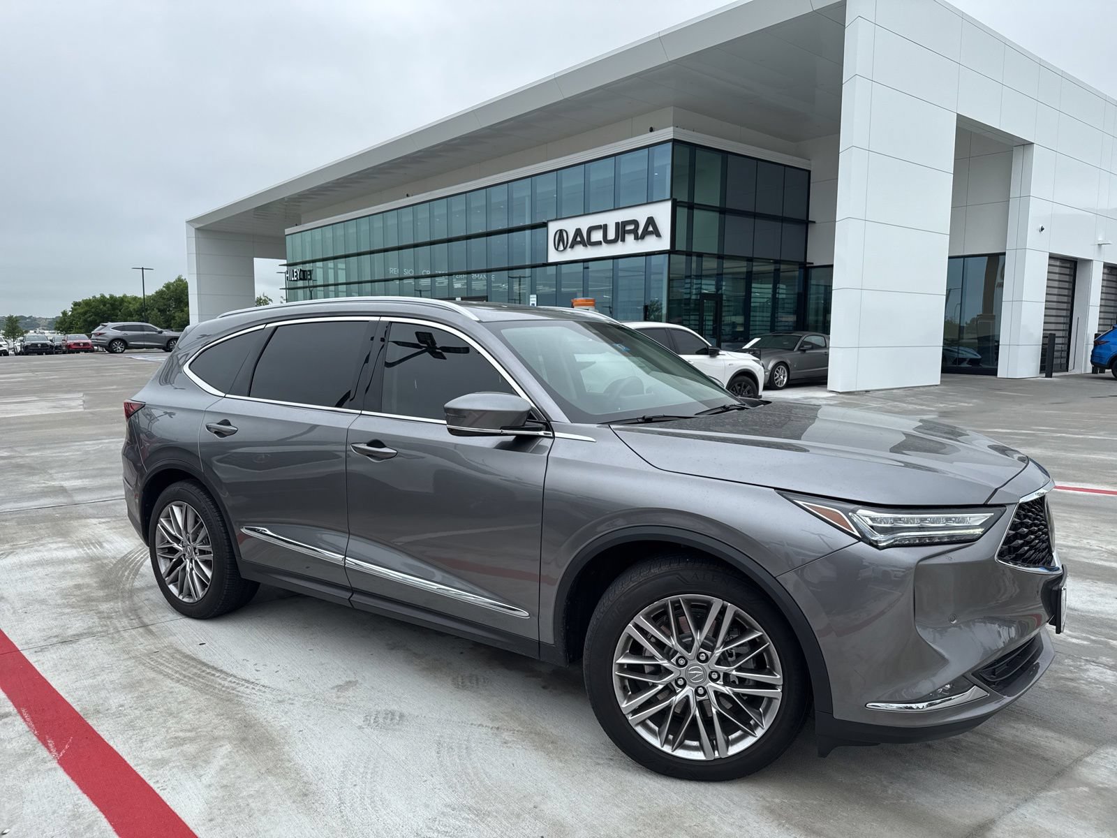 Used 2024 Acura MDX SH-AWD w/ Advance Package image 1