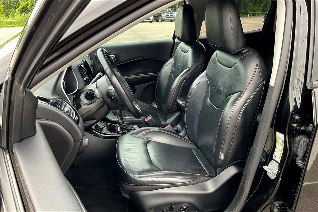 Used 2019 Jeep Compass Limited image 25