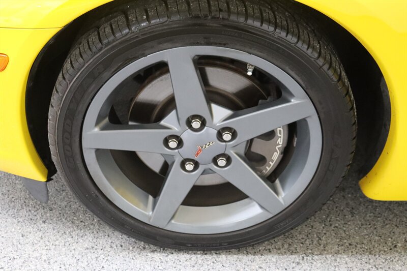 Used 2007 Chevrolet Corvette Convertible RWD image 22