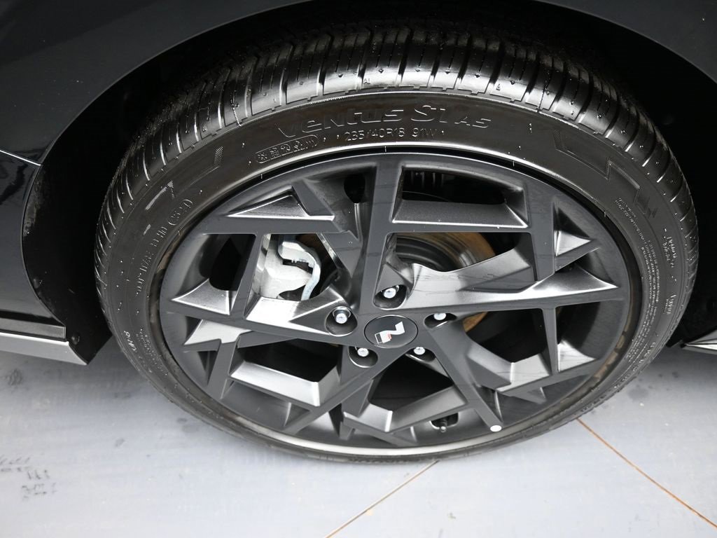 Used 2025 Hyundai Elantra N Line image 12