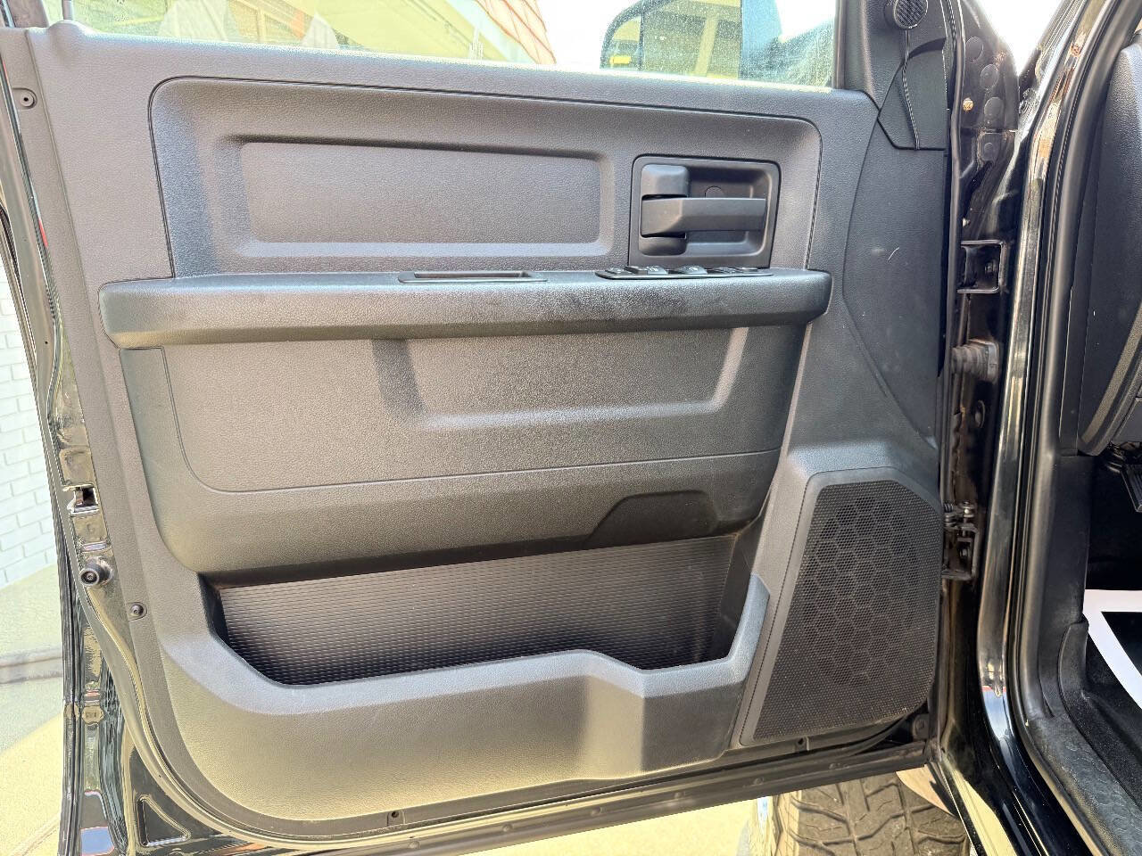 Used 2013 RAM 2500 Tradesman w/ Chrome Appearance Group AWD/4WD image 18